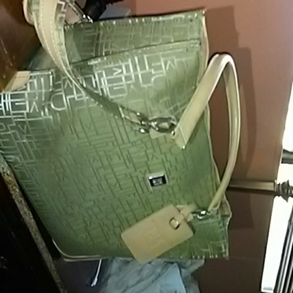 Diane Von Furstenberg handbag 100 or best offer